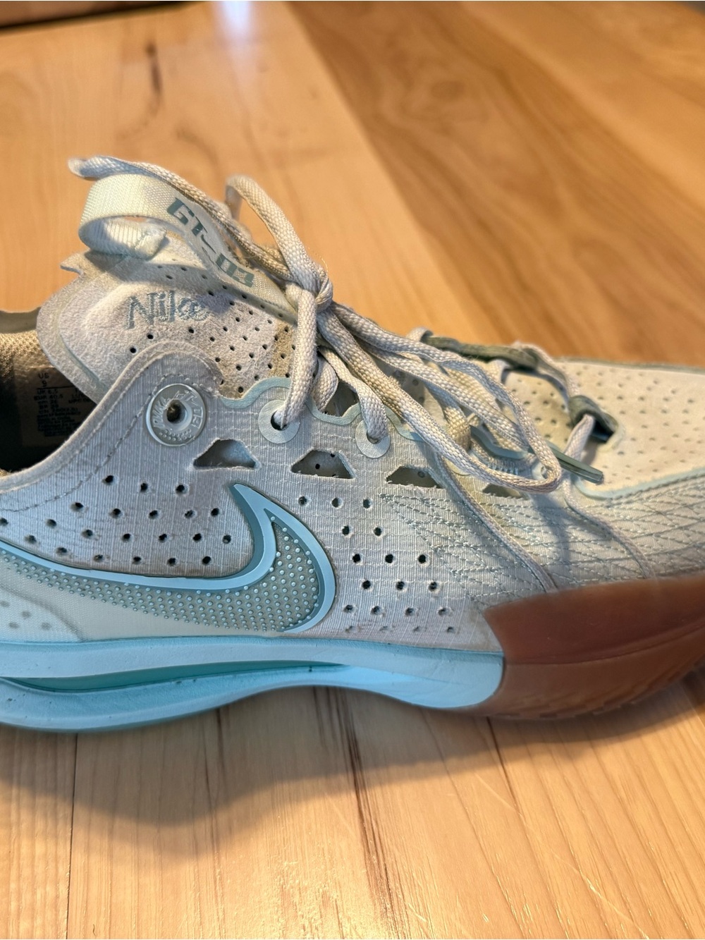 Nike G.T. Cut 3 Basketball Shoes - Jade Ice - Gum Sole Women’s Size 9